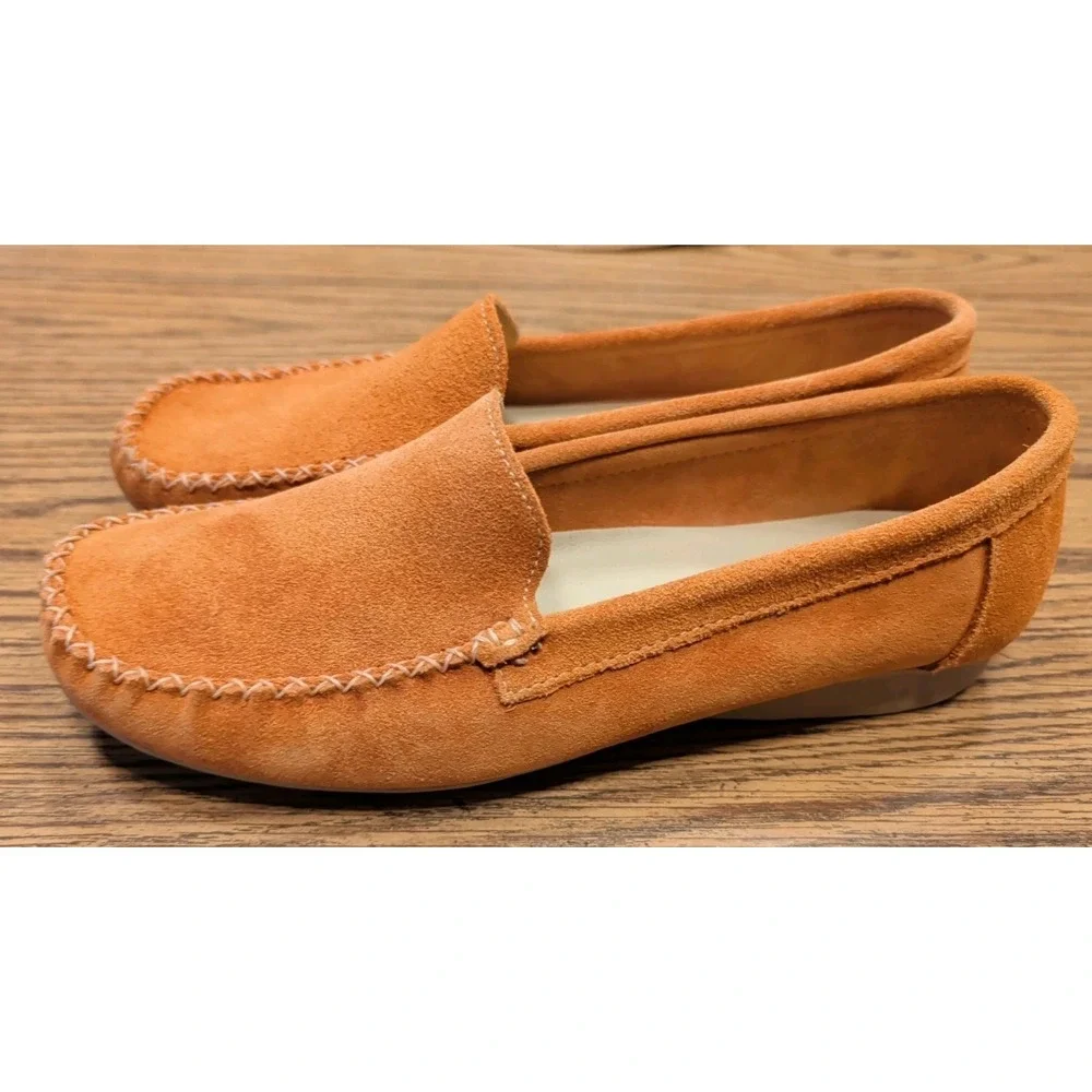 Charleston Shoe Co. Leather Loafer Slip-Ons Women's Moccasins Flat Shoes EUC 9.5